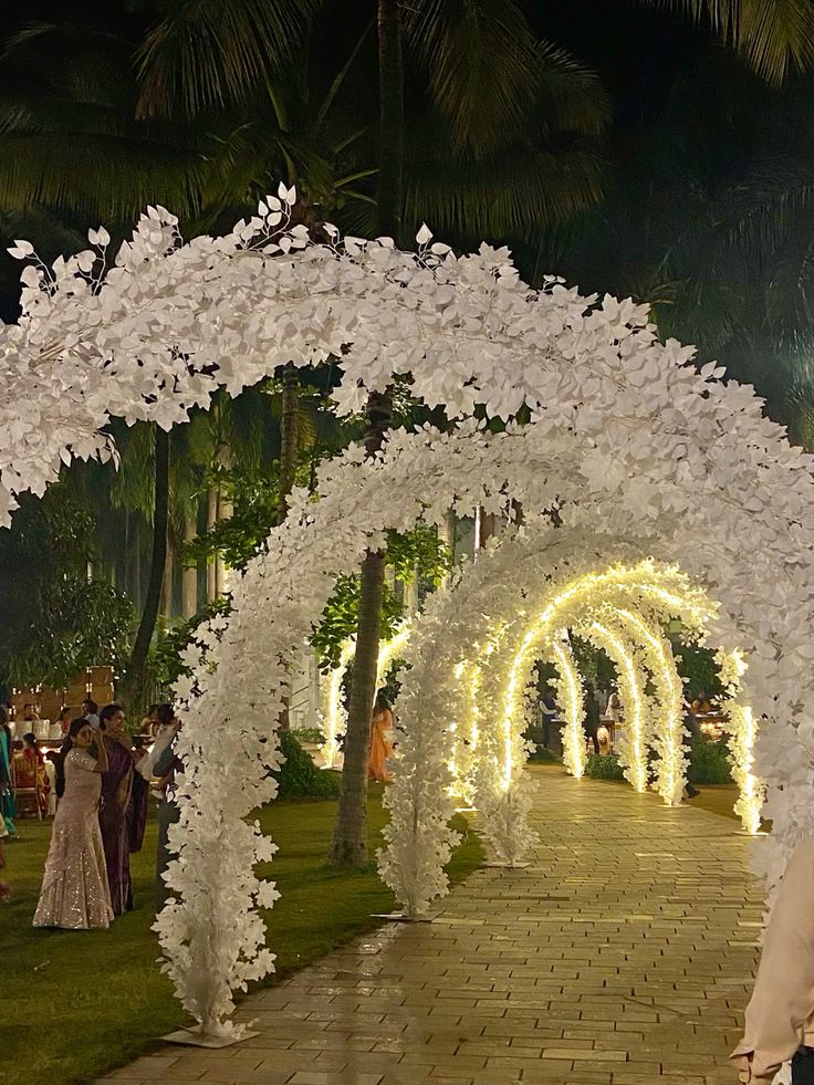 Image gallery marquee